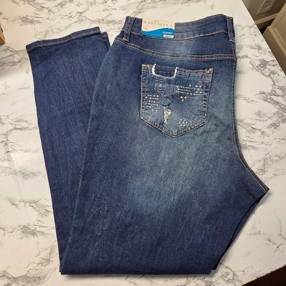 J.C. Penny Boutique 18W Faded Distressed Empire Wash Casual Skinny Jeans